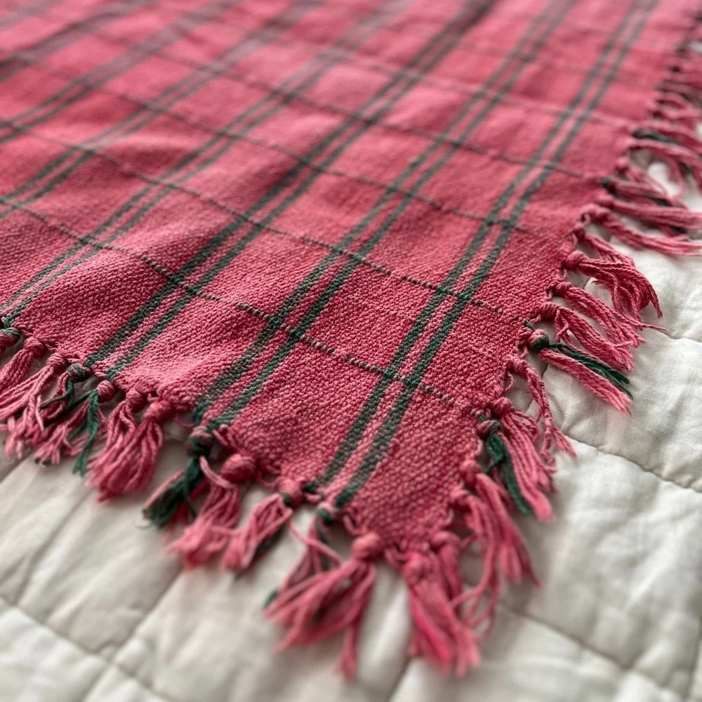 Vintage red green plaid cotton fringe throw blanket | Cabincore | 53 x 44